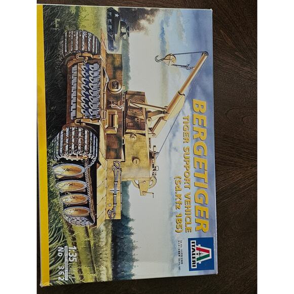 Bergetiger Support Vehicle MODEL - Picture 1 of 4